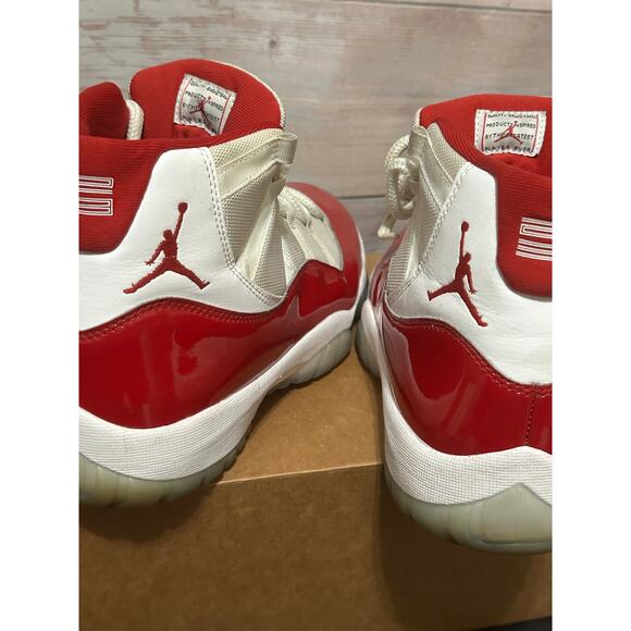 Men’s JORDAN 11 CHERRY 10.5 - Picture 9 of 11